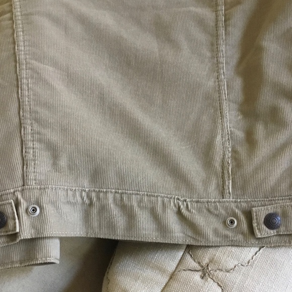 New Levi’s Premium Men’s Corduroy Trucker Jacket - Picture 8 of 12